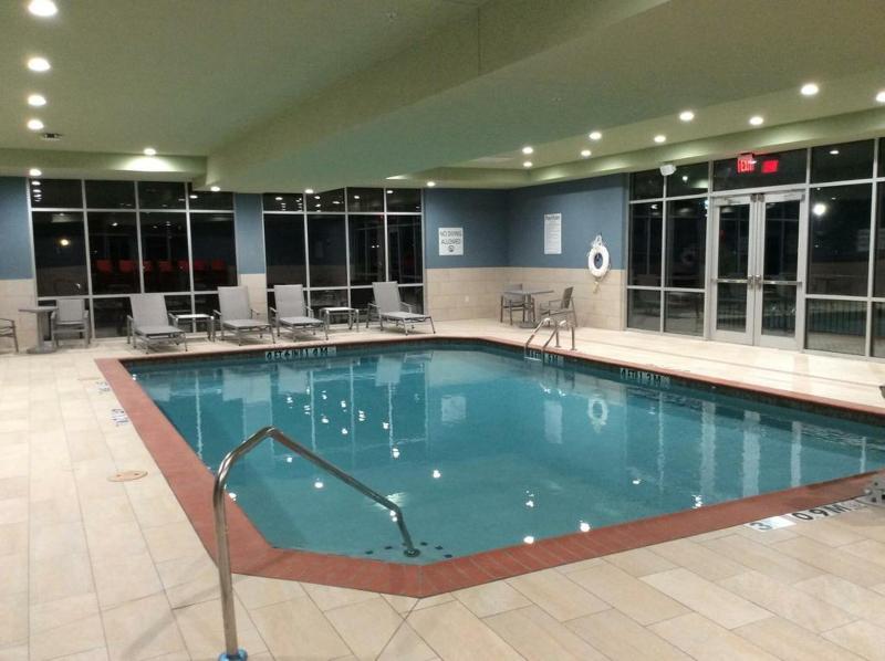Holiday Inn Express & Suites - Dallas Nw Hwy - Love Field By Ihg Exterior foto